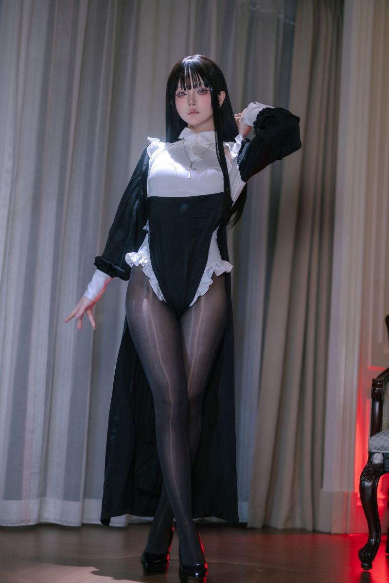 2923-屿鱼Yukako-微博博主COS壁纸合集[66套-23G] - 全文